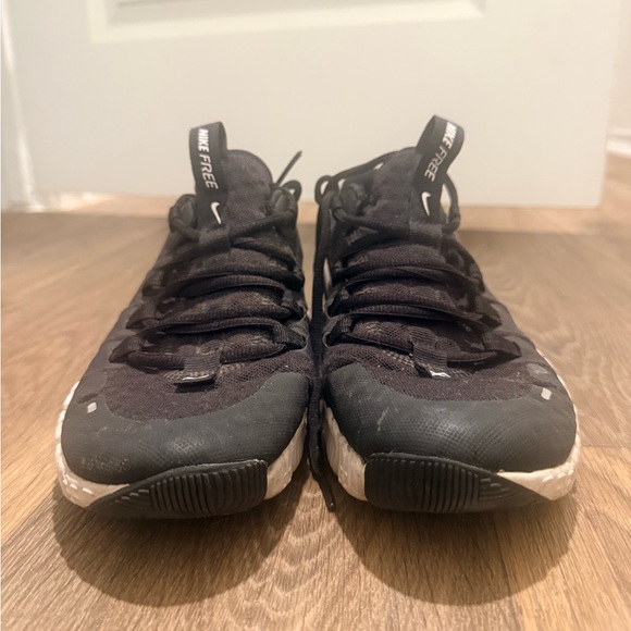 Black and White Athletic Sneakers - Picture 4 of 4